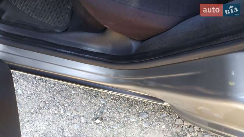 Седан Ford Mondeo 2002 в Чугуеве