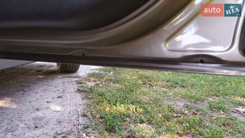 Седан Ford Mondeo 2002 в Чугуеве