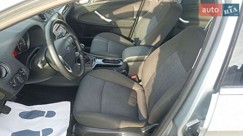 Седан Ford Mondeo 2009 в Луцке