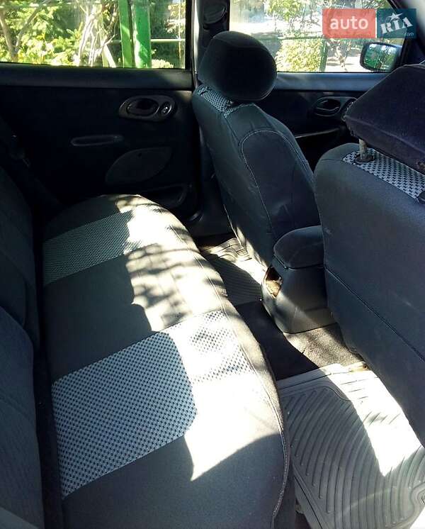 Седан Ford Mondeo 1994 в Роздільній