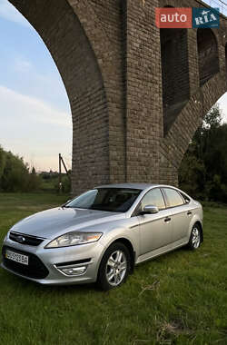 Лифтбек Ford Mondeo 2011 в 