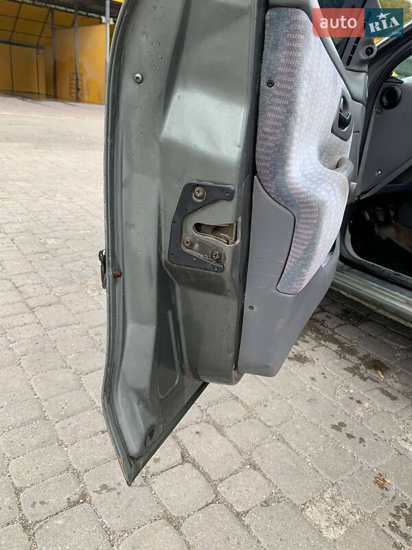 Седан Ford Mondeo 1993 в Хмельницком