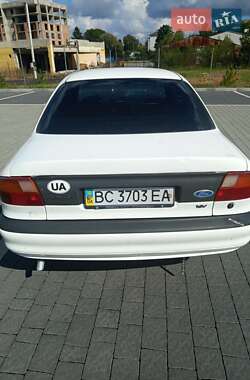 Седан Ford Mondeo 1993 в 