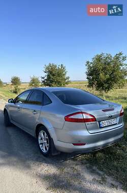 Лифтбек Ford Mondeo 2008 в 