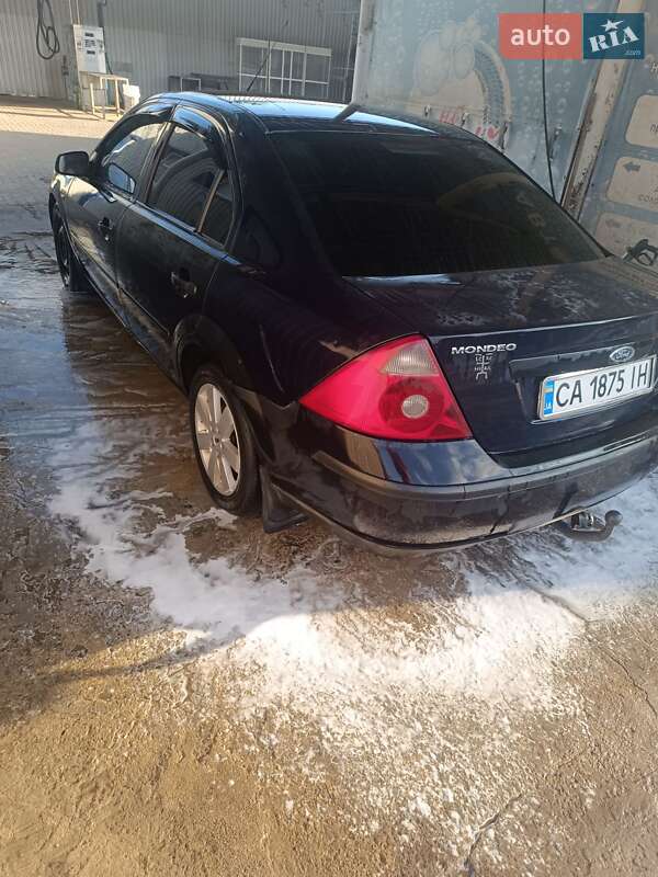 Седан Ford Mondeo 2004 в Славянске