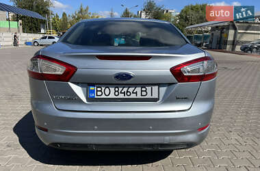 Седан Ford Mondeo 2012 в 