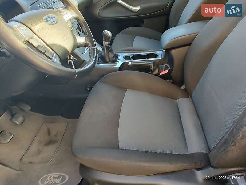 Седан Ford Mondeo 2011 в Киеве