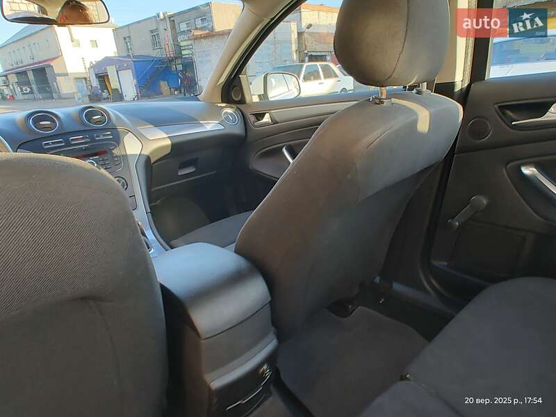 Седан Ford Mondeo 2011 в Киеве