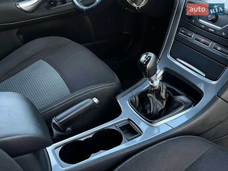 Лифтбек Ford Mondeo 2014 в Львове фото 57 Лифтбек Ford Mondeo 2014 в Львове