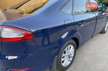 Седан Ford Mondeo 2011 в 