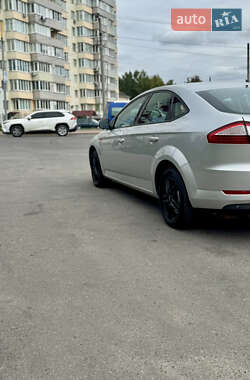 Лифтбек Ford Mondeo 2009 в 