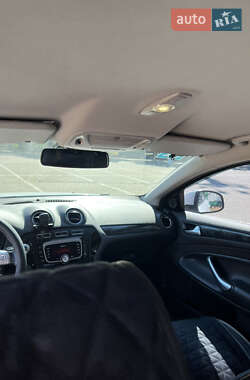 Седан Ford Mondeo 2011 в 