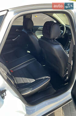 Седан Ford Mondeo 2011 в 