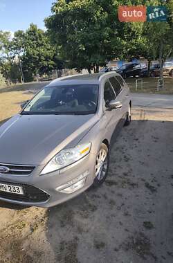 Універсал Ford Mondeo 2013 в Житомирі