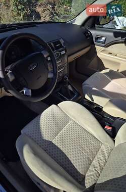 Лифтбек Ford Mondeo 2005 в 