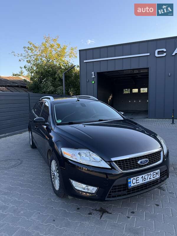 Універсал Ford Mondeo 2010 в Чернівцях