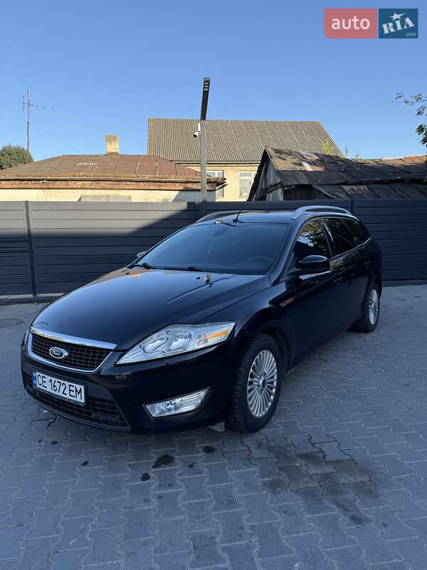Універсал Ford Mondeo 2010 в Чернівцях