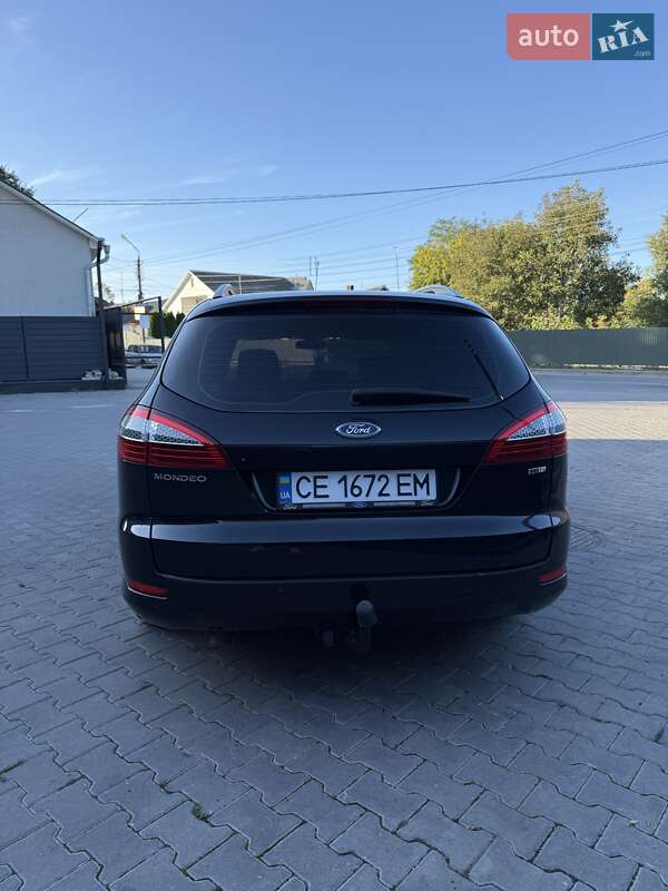 Універсал Ford Mondeo 2010 в Чернівцях
