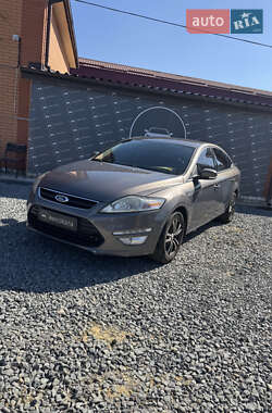 Седан Ford Mondeo 2013 в Дергачах