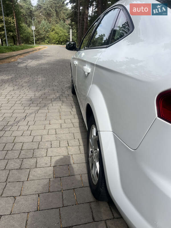 Лифтбек Ford Mondeo 2013 в Львове фото 15 Лифтбек Ford Mondeo 2013 в Львове