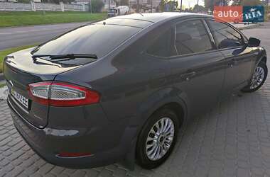 Лифтбек Ford Mondeo 2013 в 