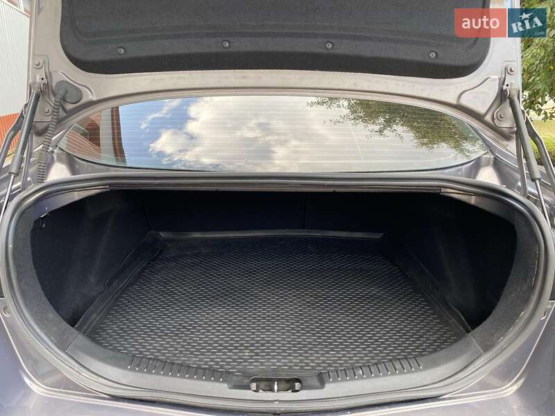 Седан Ford Mondeo 2011 в Хмельницком