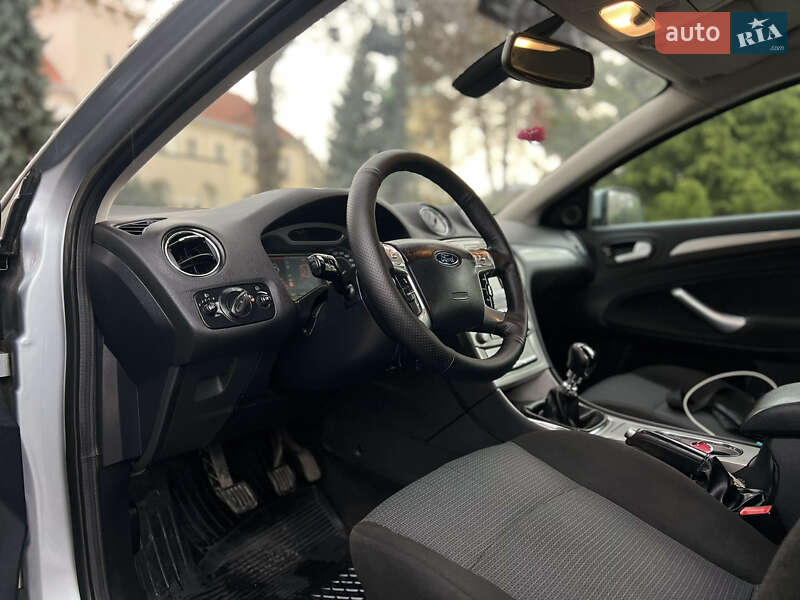Универсал Ford Mondeo 2008 в Жовкве