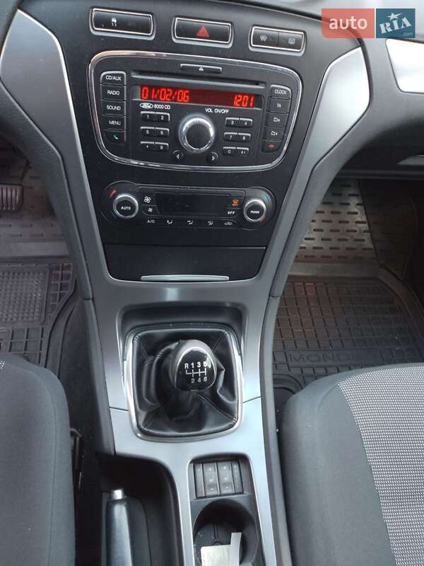 Универсал Ford Mondeo 2013 в Зборове