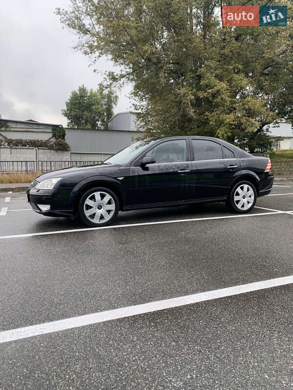Седан Ford Mondeo 2005 в Києві