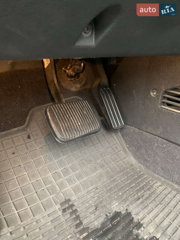 Седан Ford Mondeo 2005 в Києві