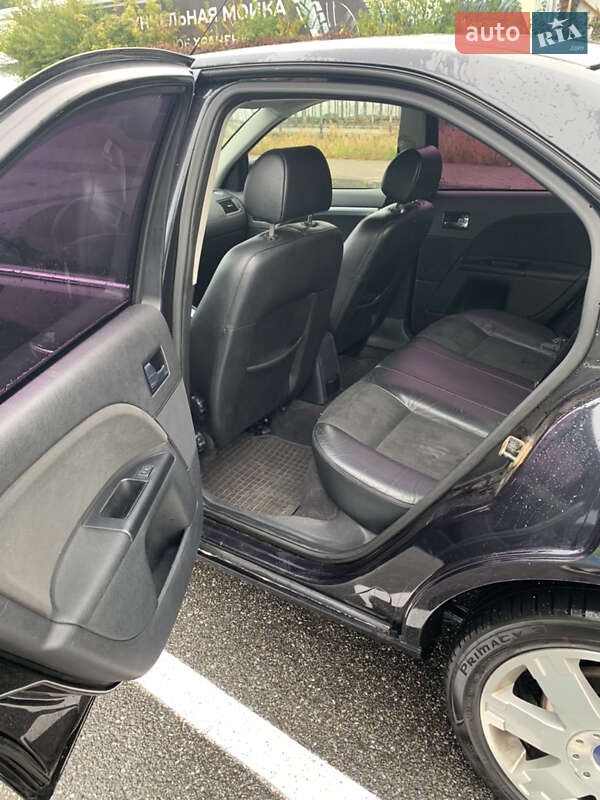 Седан Ford Mondeo 2005 в Києві