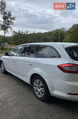 Универсал Ford Mondeo 2012 в 