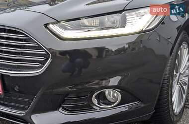 Седан Ford Mondeo 2015 в 