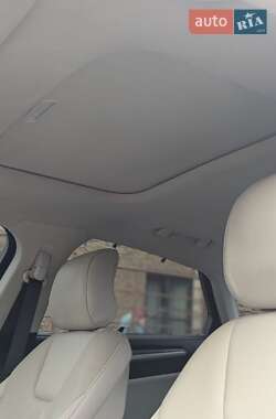Седан Ford Mondeo 2015 в 
