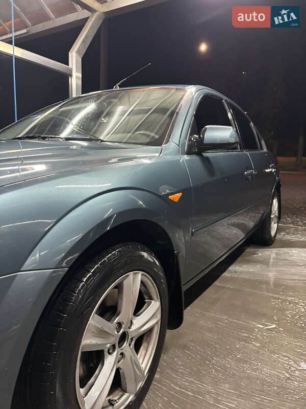 Седан Ford Mondeo 2002 в Запорожье
