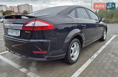 Седан Ford Mondeo 2010 в 