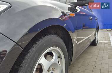 Седан Ford Mondeo 2010 в 