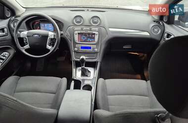 Седан Ford Mondeo 2010 в 
