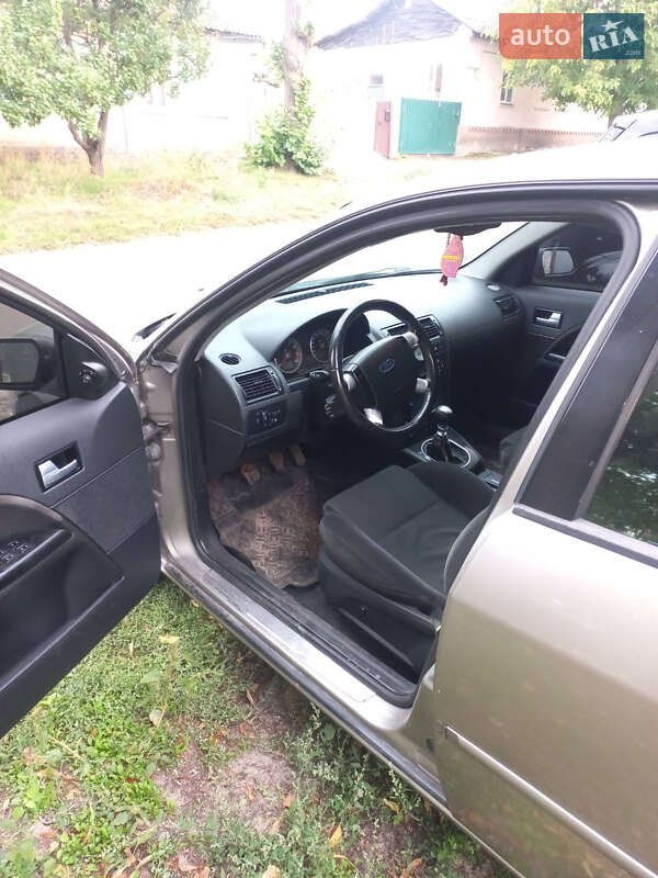Седан Ford Mondeo 2003 в Чернигове