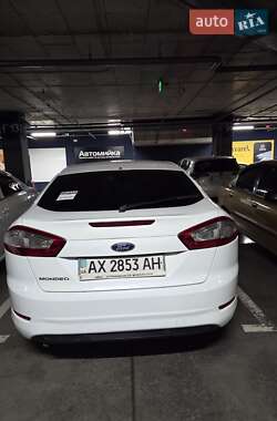 Лифтбек Ford Mondeo 2013 в 