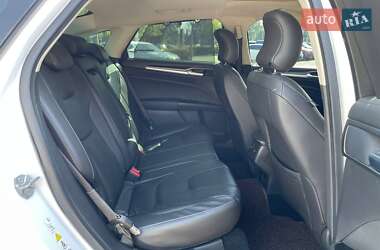Седан Ford Mondeo 2015 в 