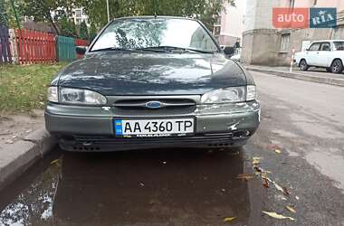 Седан Ford Mondeo 1993 в Києві