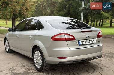 Лифтбек Ford Mondeo 2007 в 