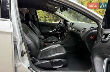 Лифтбек Ford Mondeo 2007 в 