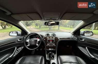 Лифтбек Ford Mondeo 2007 в 