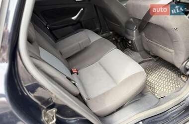 Лифтбек Ford Mondeo 2007 в 
