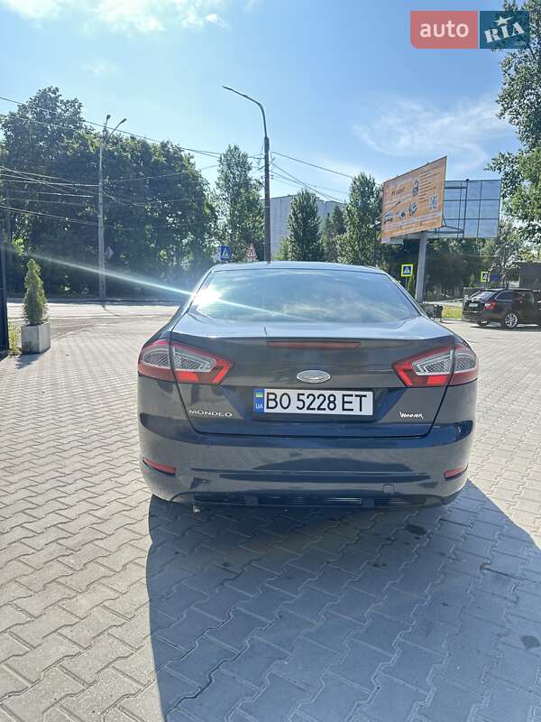 Седан Ford Mondeo 2011 в Тернополі