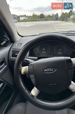 Универсал Ford Mondeo 2005 в 