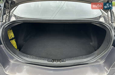 Седан Ford Mondeo 2011 в 