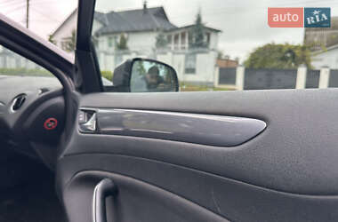 Седан Ford Mondeo 2011 в 